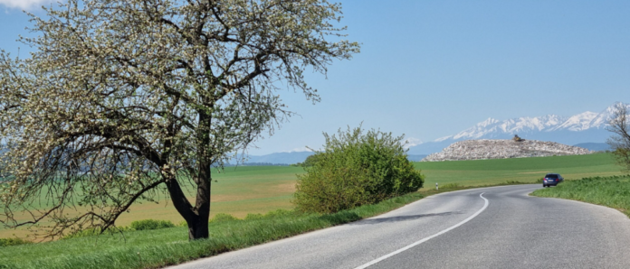 Pohľad takmer ako z pohľadnice. Nebyť skládky odpadu. Zdroj: Spišiakoviny.eu